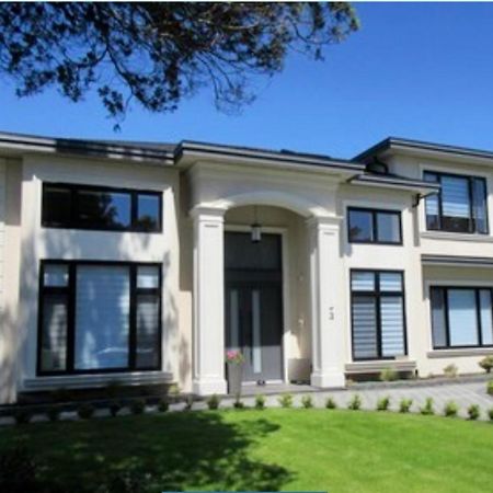 Home Sweet Home Richmond Bagian luar foto